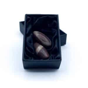 Setje van 2 shiva lingam stenen in zwart doosje